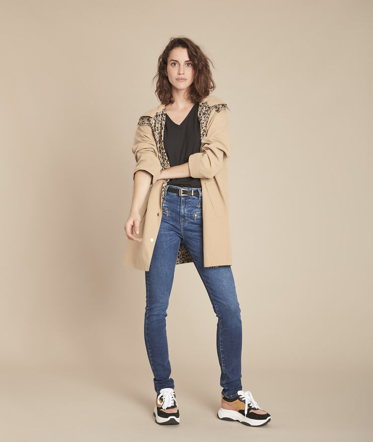 Maelia black lace dual-fabric top black.