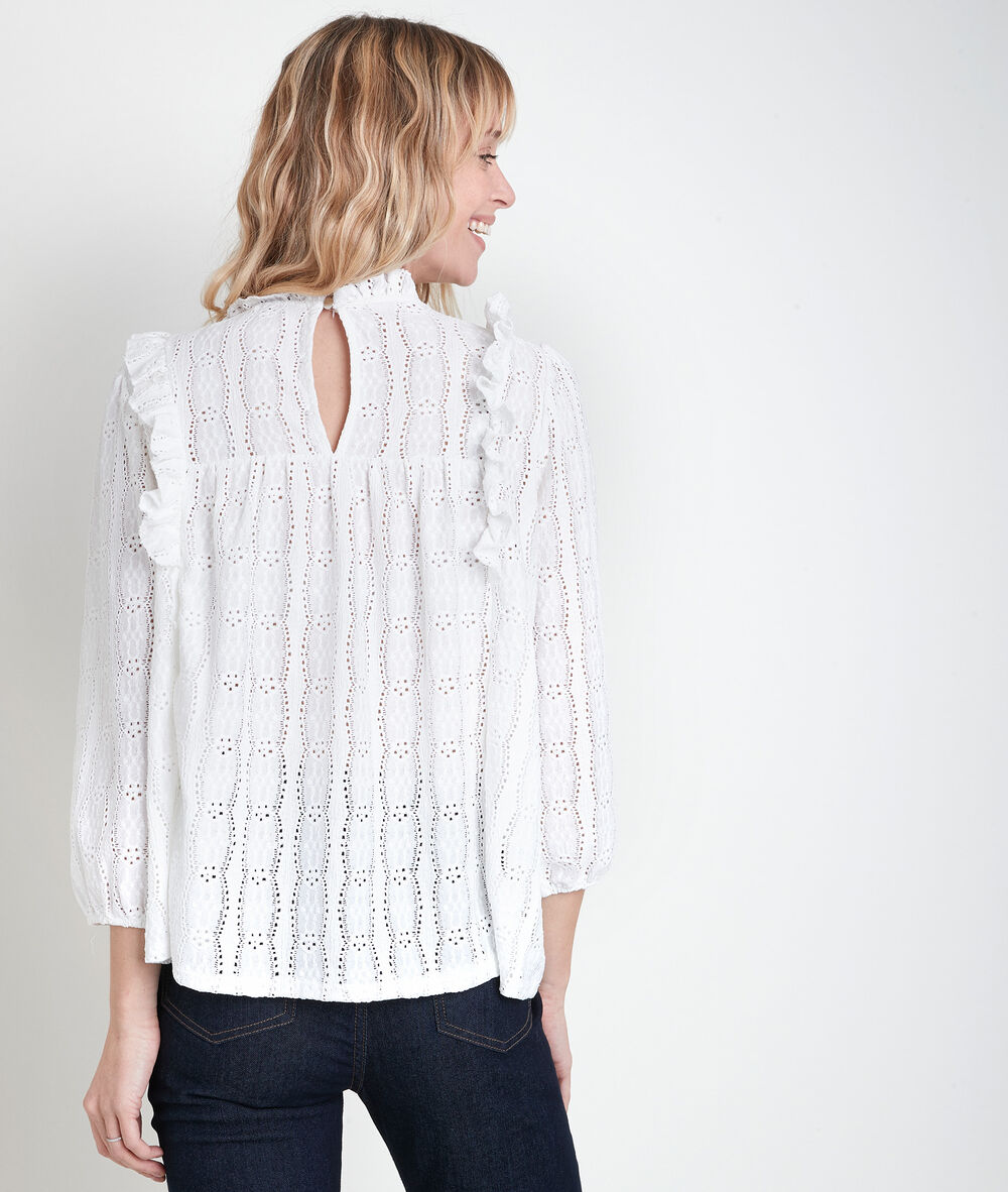 Isis lace top ecru.