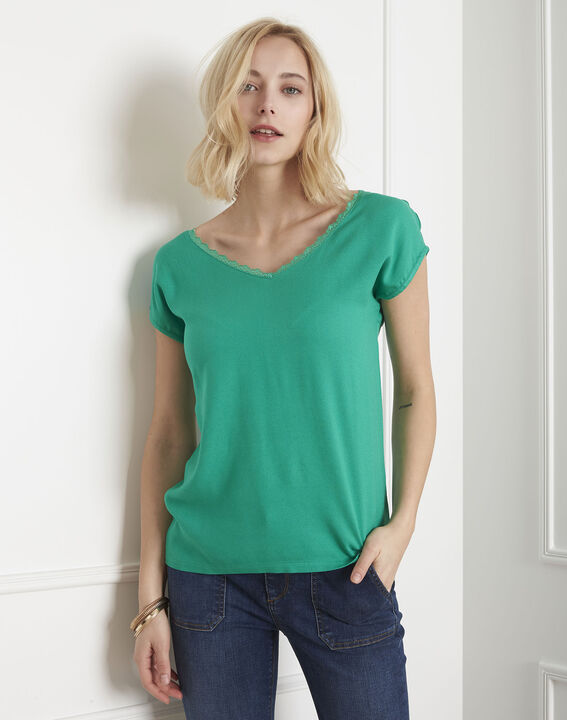 Passion green T-shirt with lace neckline | 1-2-3 Passion green T-shirt with lace neckline PhotoZ | 1-2-3