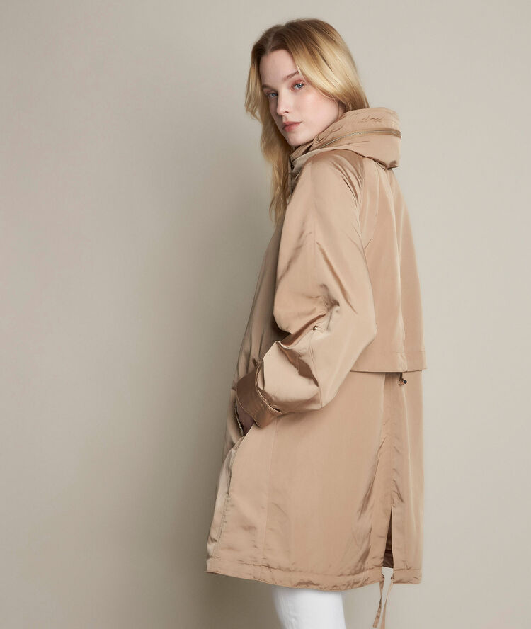 Faustine beige parka greige.
