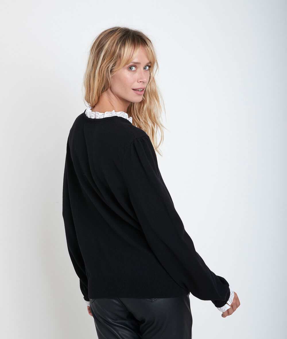 Richy pullover with decorative collar noir.