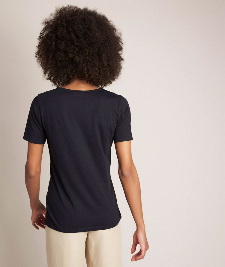 Rayana embroidered t-shirt.