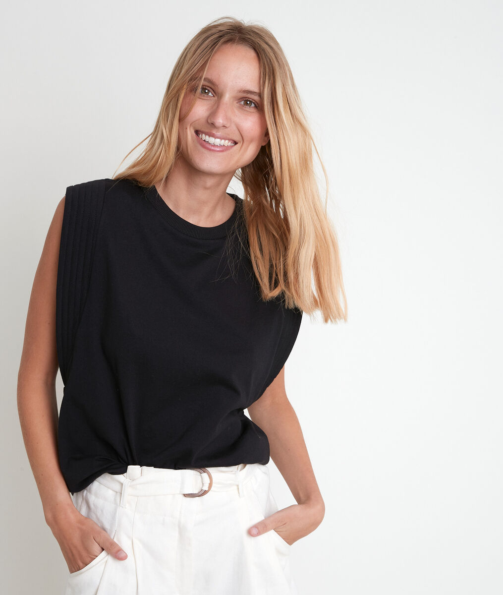 Izmir black organic cotton top with shoulder pads | 1-2-3 Izmir black organic cotton top with shoulder pads PhotoZ | 1-2-3