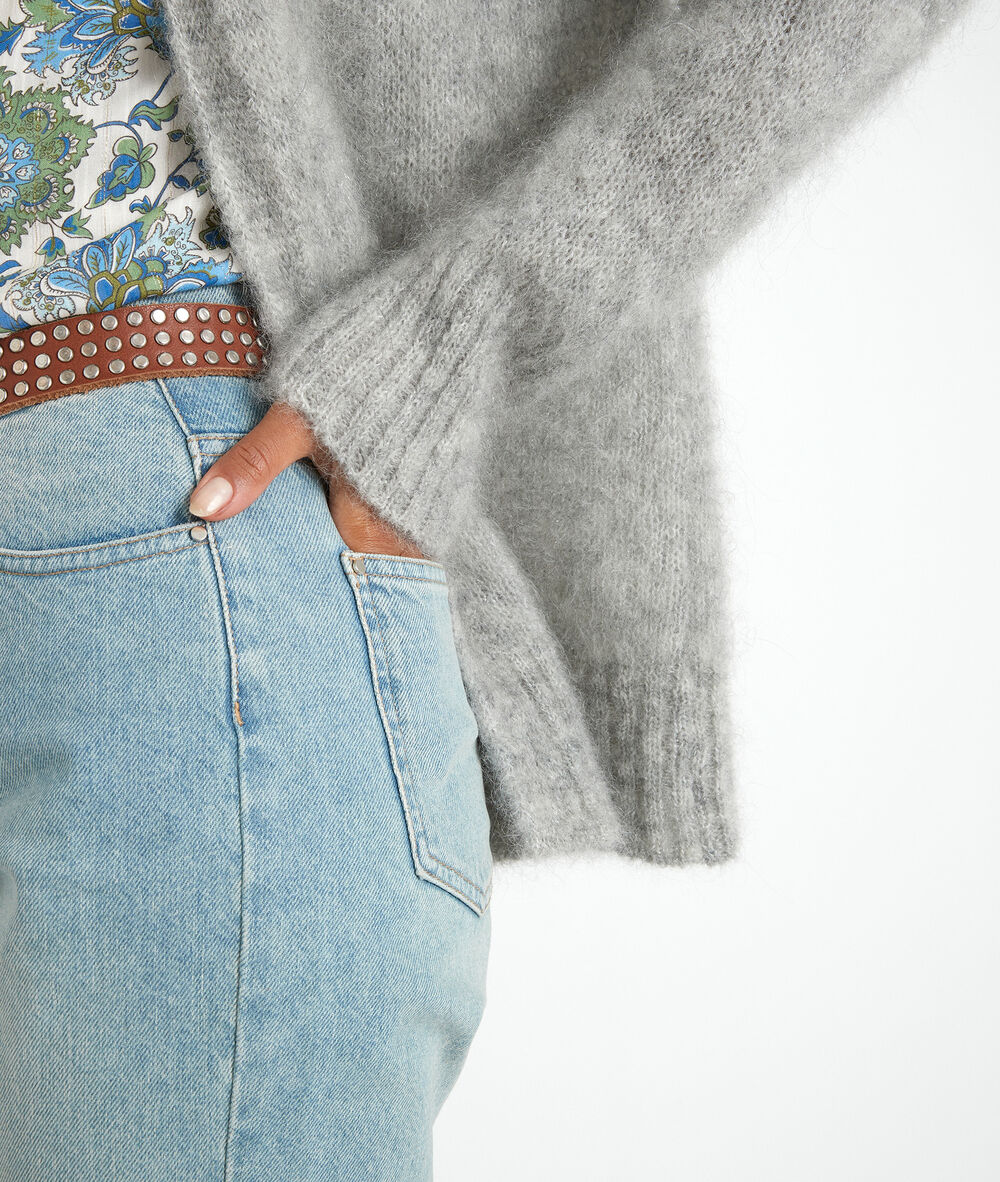 Rozelle grey mohair blend cardigan gris pale.