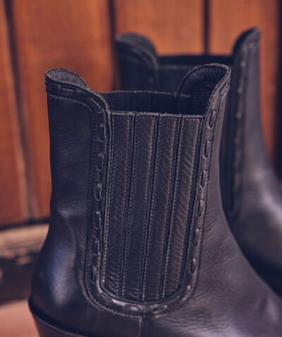 Nadie Short Leather Cowboy Boots PhotoZ | 1-2-3