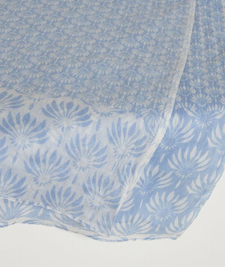 Carolina printed scarf sky blue.