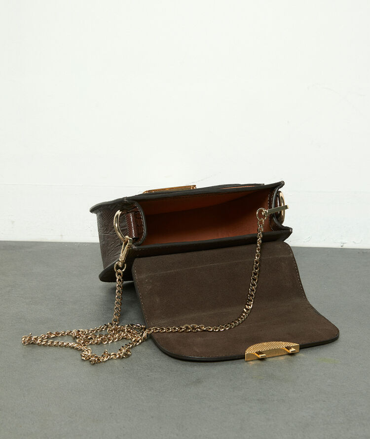 The numéro 8 chocolate-coloured — iconic bag ecureuil.