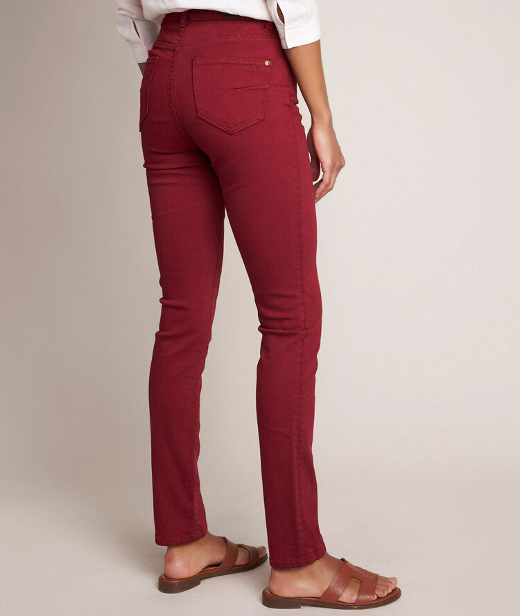 Suzy, the iconic slim-fit ruby jeans lagoon.