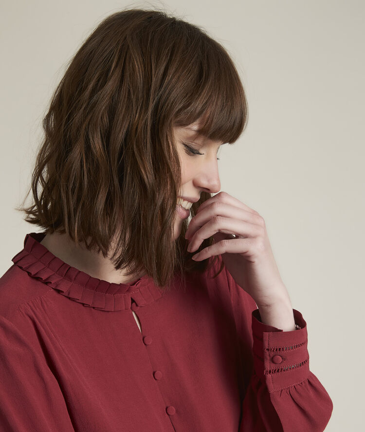 Elorine blouse with pleated collar peach.