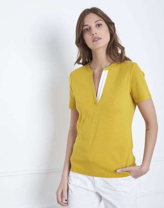 Priscille lime green t-shirt with decorative neckline | 1-2-3 Priscille lime green t-shirt with decorative neckline PhotoZ | 1-2-3