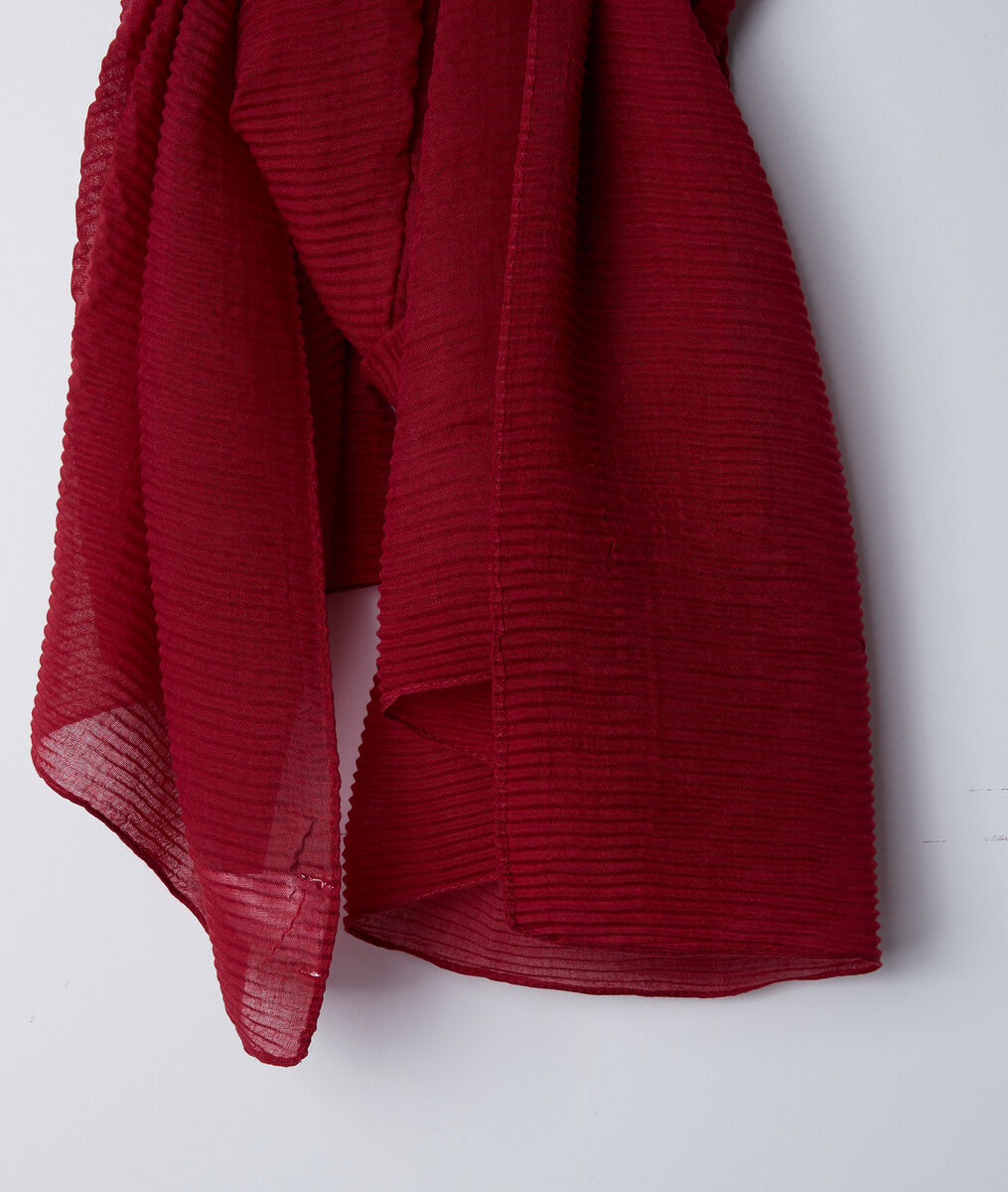 Barry red pleated scarf | 1-2-3 Barry red pleated scarf PhotoZ | 1-2-3
