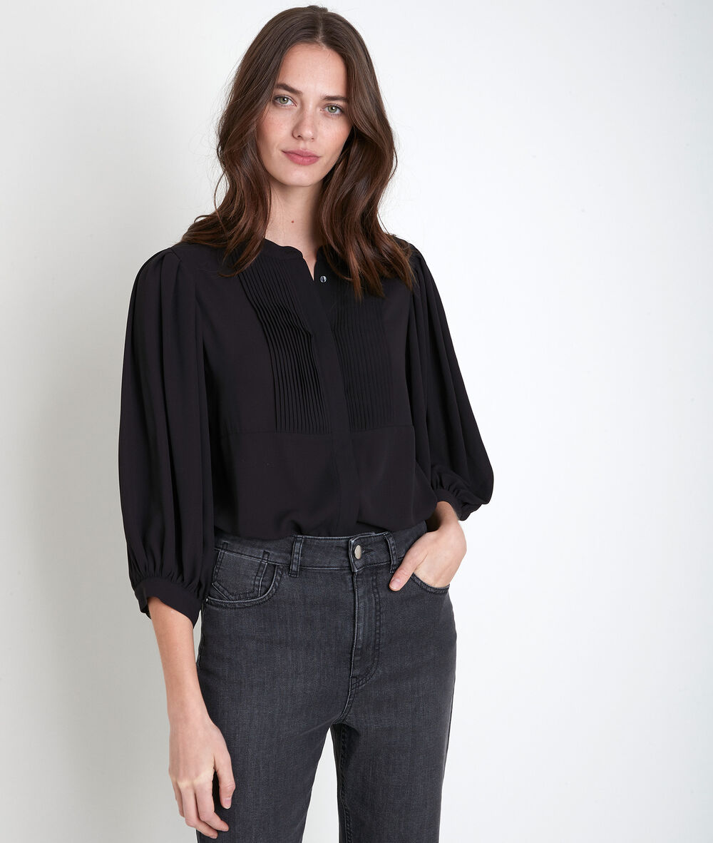 Tarika black pleated blouse noir.
