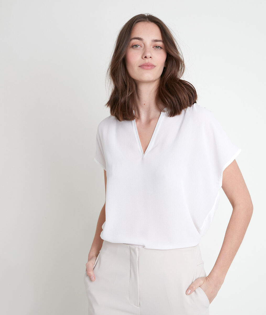 WALLAS ecru dual-fabric V-neck top | 1-2-3 WALLAS ecru dual-fabric V-neck top PhotoZ | 1-2-3