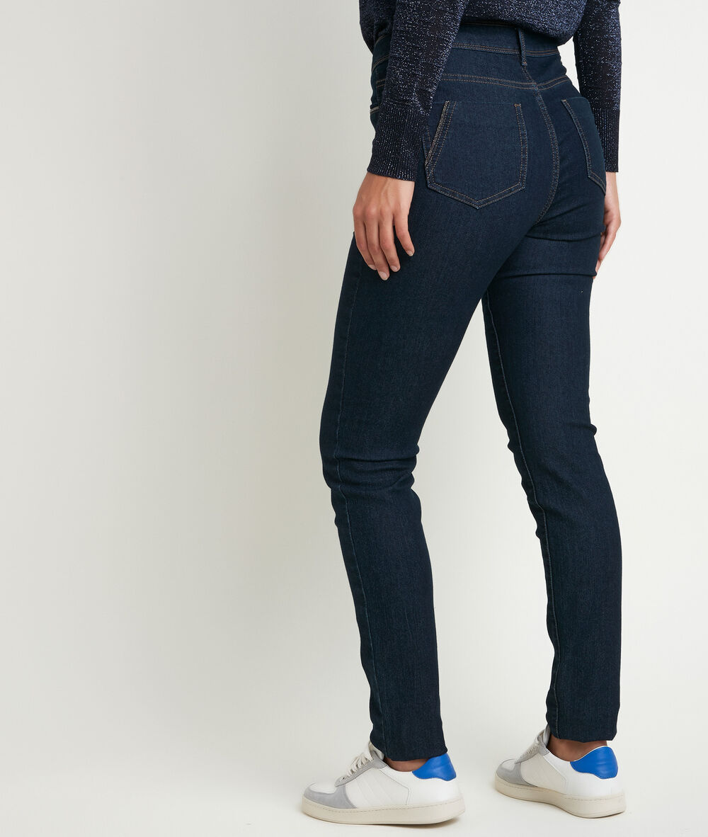 Prune, the iconic rinse slim-fit jeans rinse.