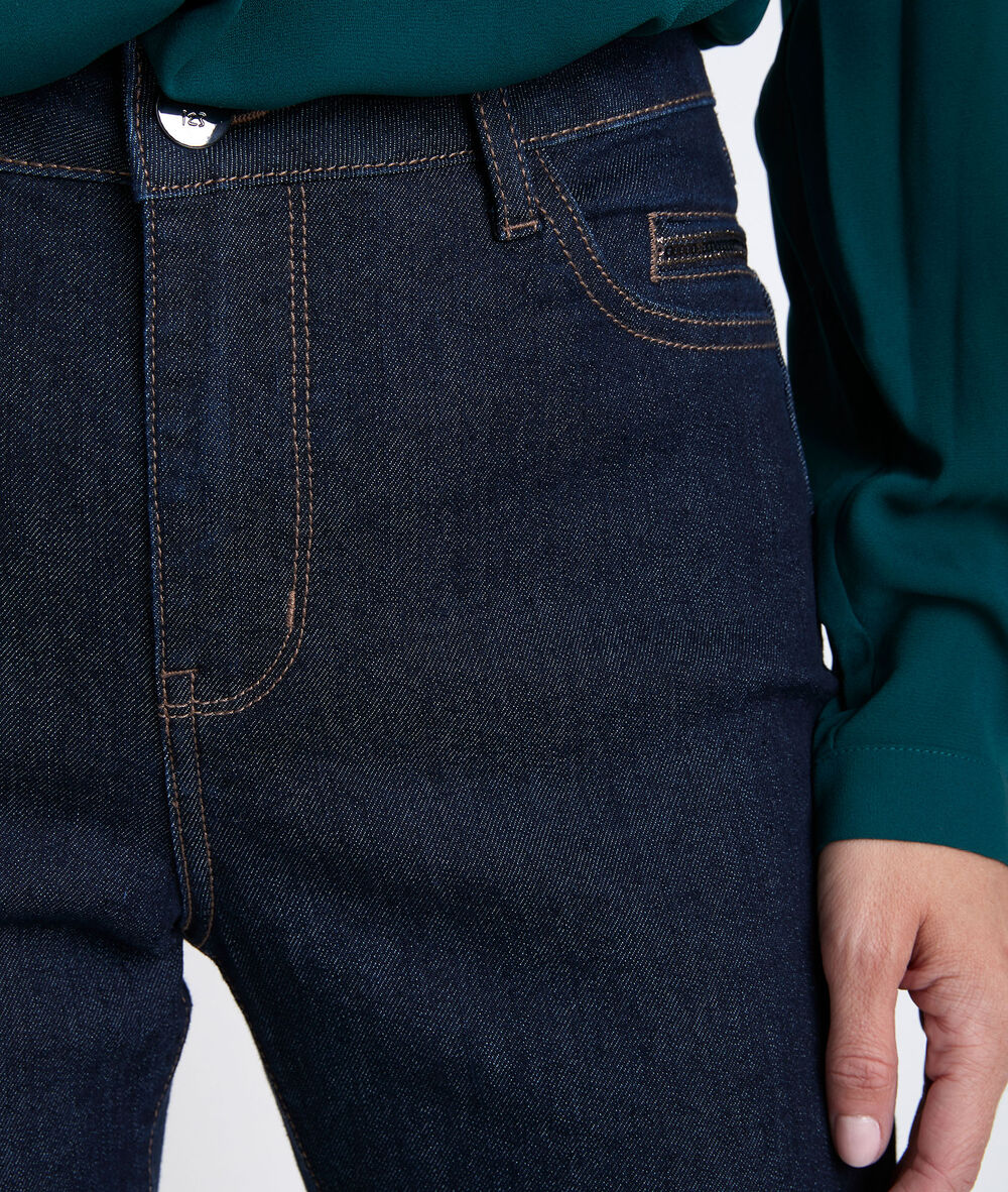 Panama, the iconic slim-fit jeans brut used.