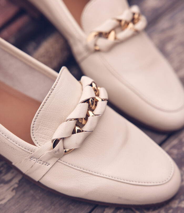 Valérie cream leather loafers PhotoZ | 1-2-3
