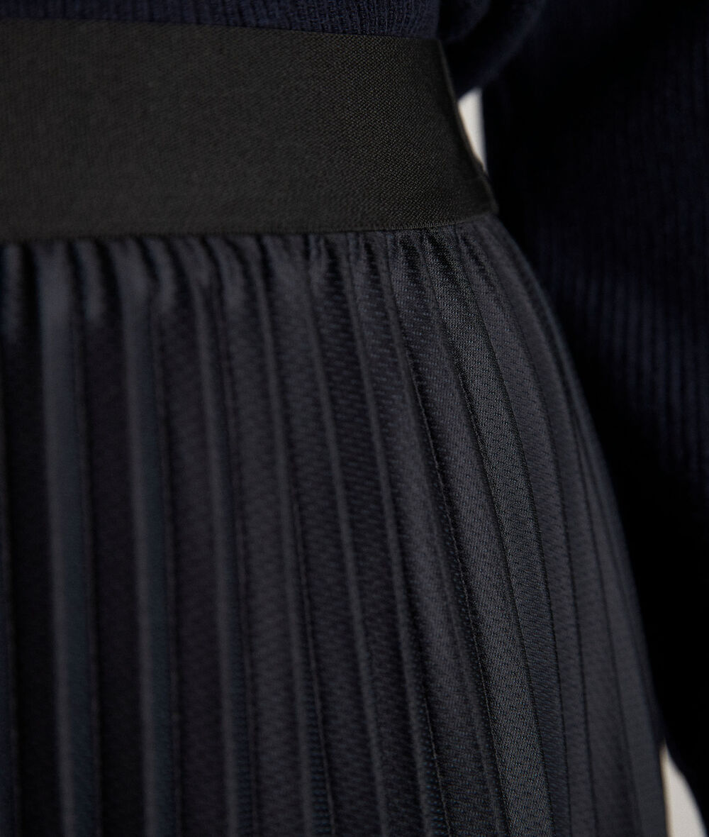Elara navy and khaki tie-dye pleated midi skirt PhotoZ | 1-2-3