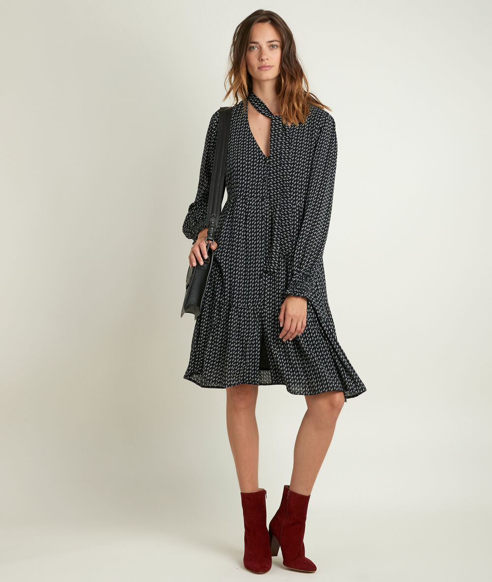 Nikki printed dress noir.