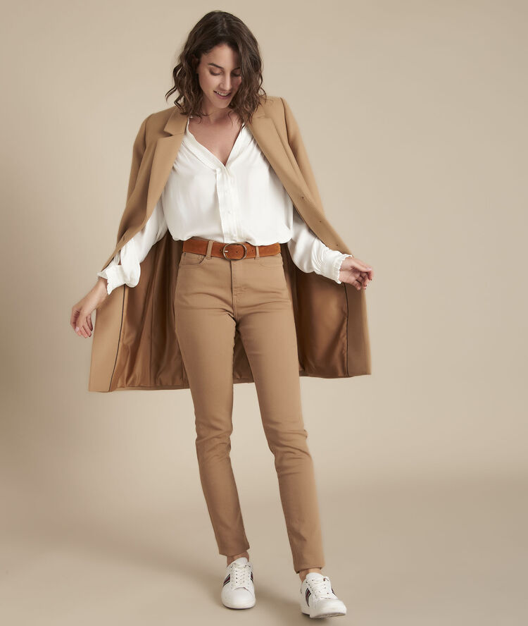 Suzy, the iconic havana slim jeans havana brown.