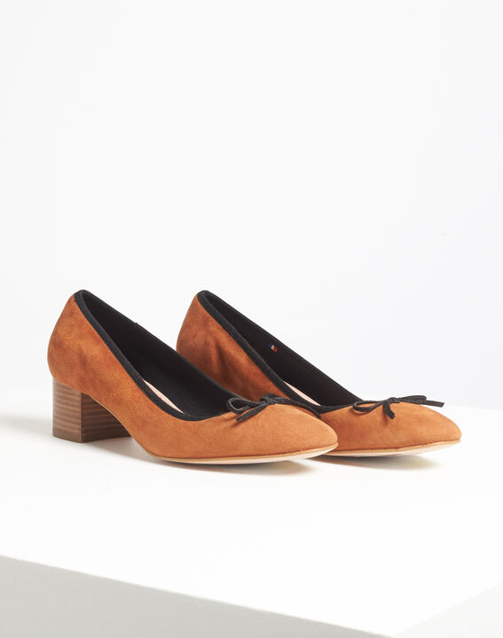 Kalista camel velvet-effect shoes with square heels | 1-2-3 Kalista camel velvet-effect shoes with square heels PhotoZ | 1-2-3
