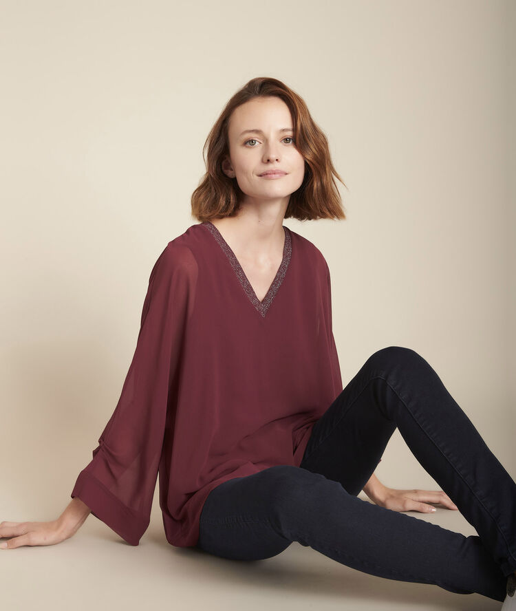 Mara pomegranate shiny v-neck blouse dark red.