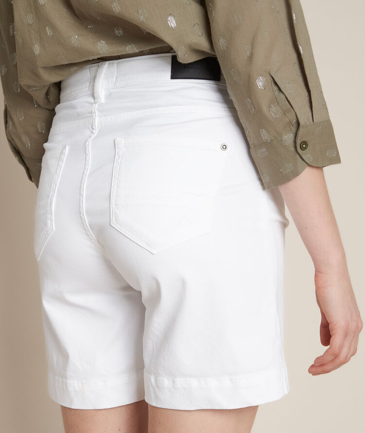 Alma white shorts white.