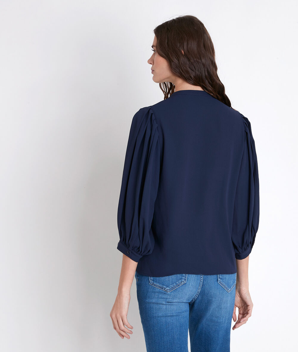 Tarika navy pleated blouse marine.