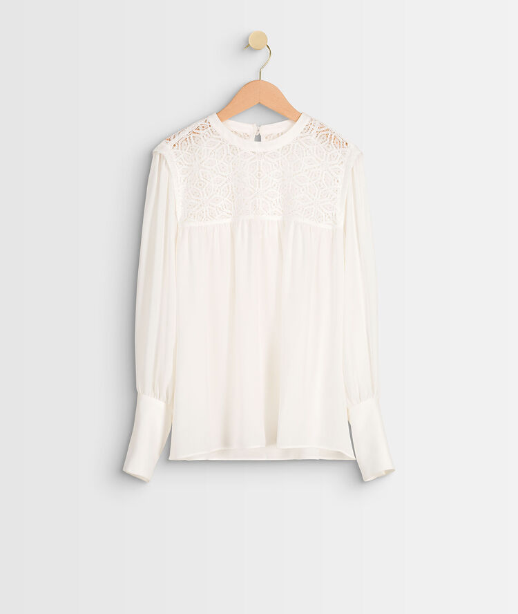 Jyo lace blouse ecru.