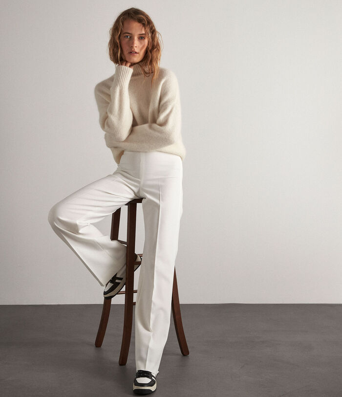 Malory jumper in eco-friendly cream mohair PhotoZ | 1-2-3