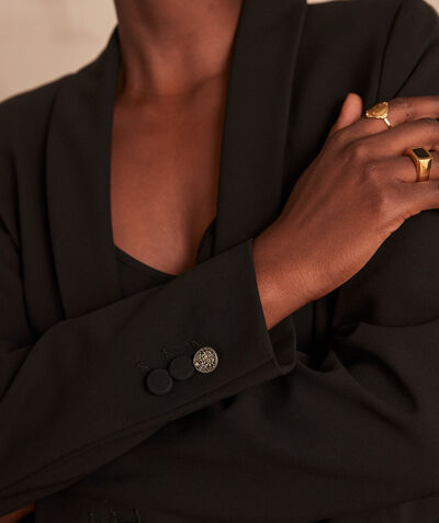 Reine black fitted blazer PhotoZ | 1-2-3