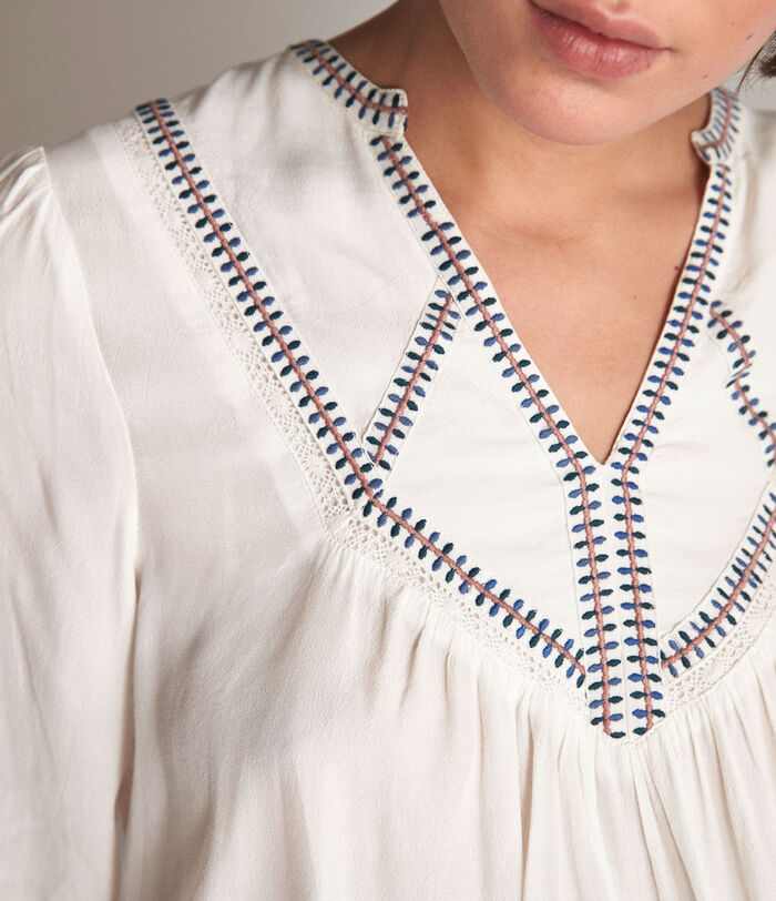 Theodora white embroidered blouse PhotoZ | 1-2-3