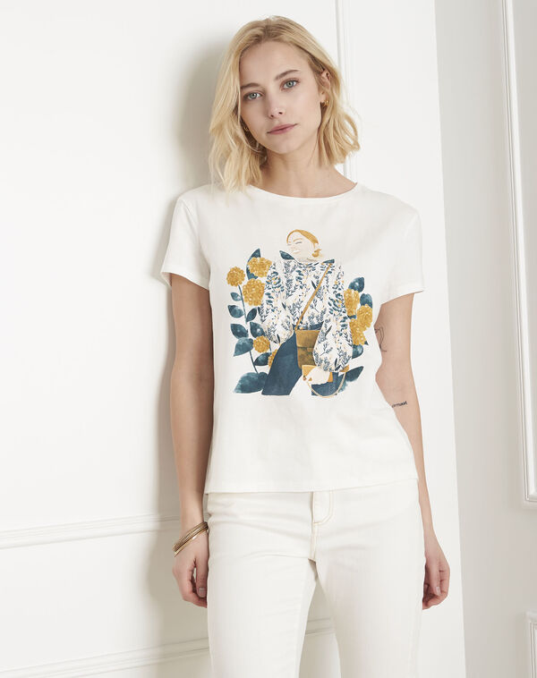 Petunia ecru printed t-shirt ecru.