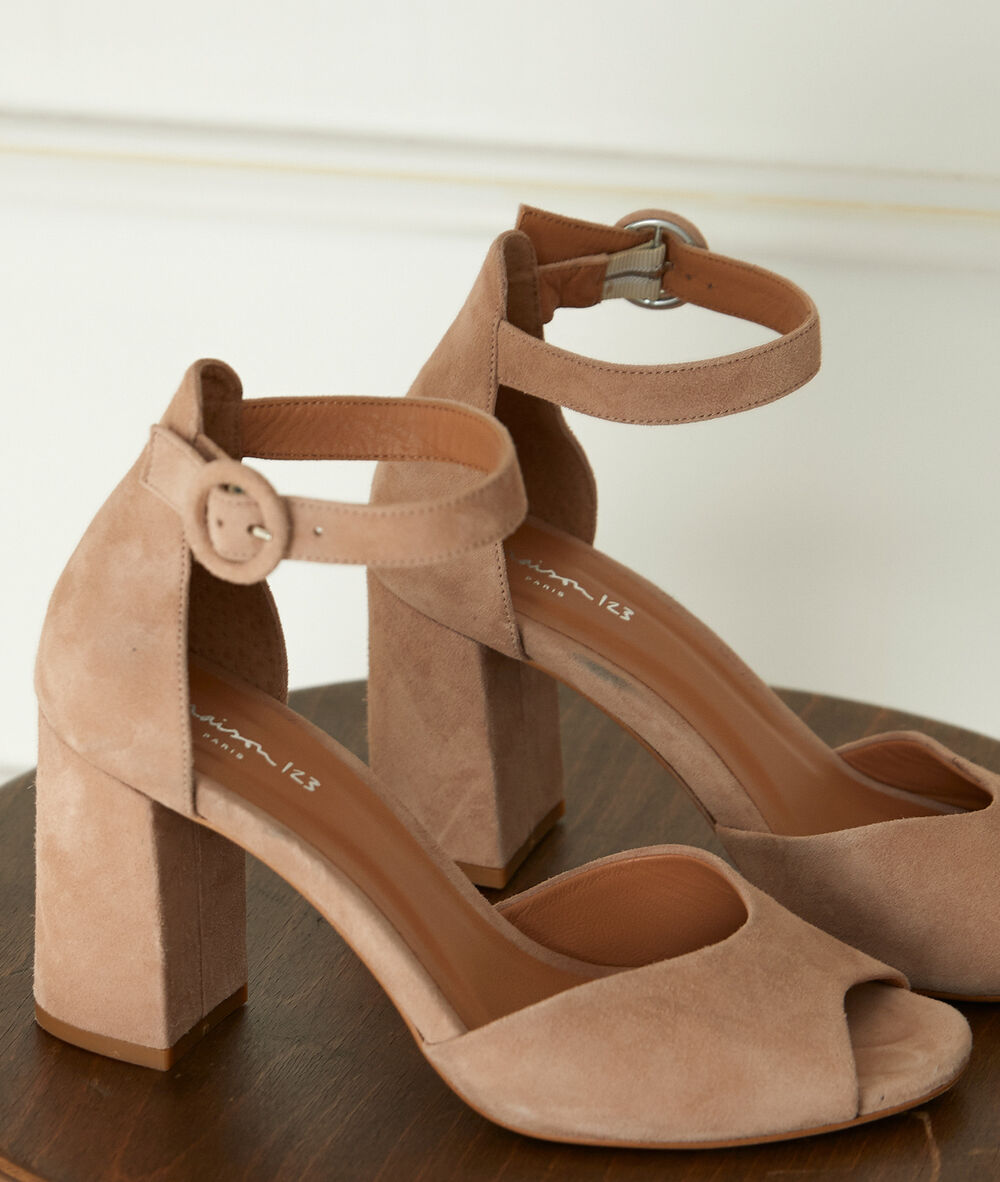 Jade nude leather high-heeled sandals poudre.