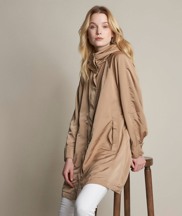 Faustine beige parka greige.