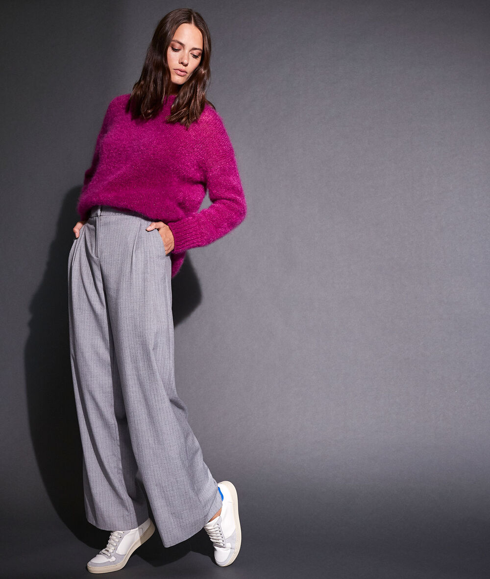 Marcel wide trousers with grey stripes gris pale.