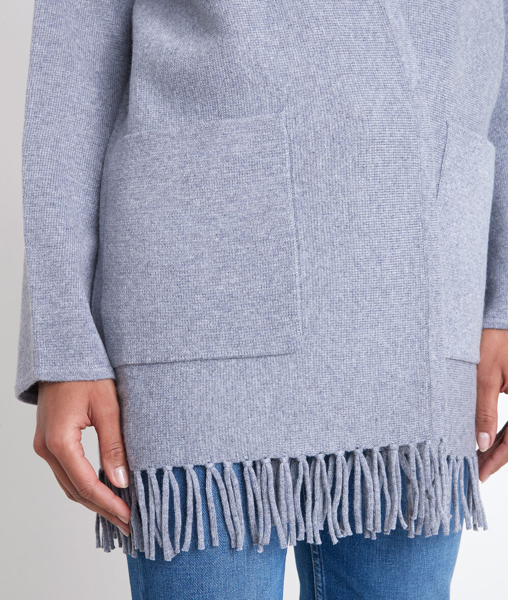 Roxie grey knitted jacket with tassels gris perle.