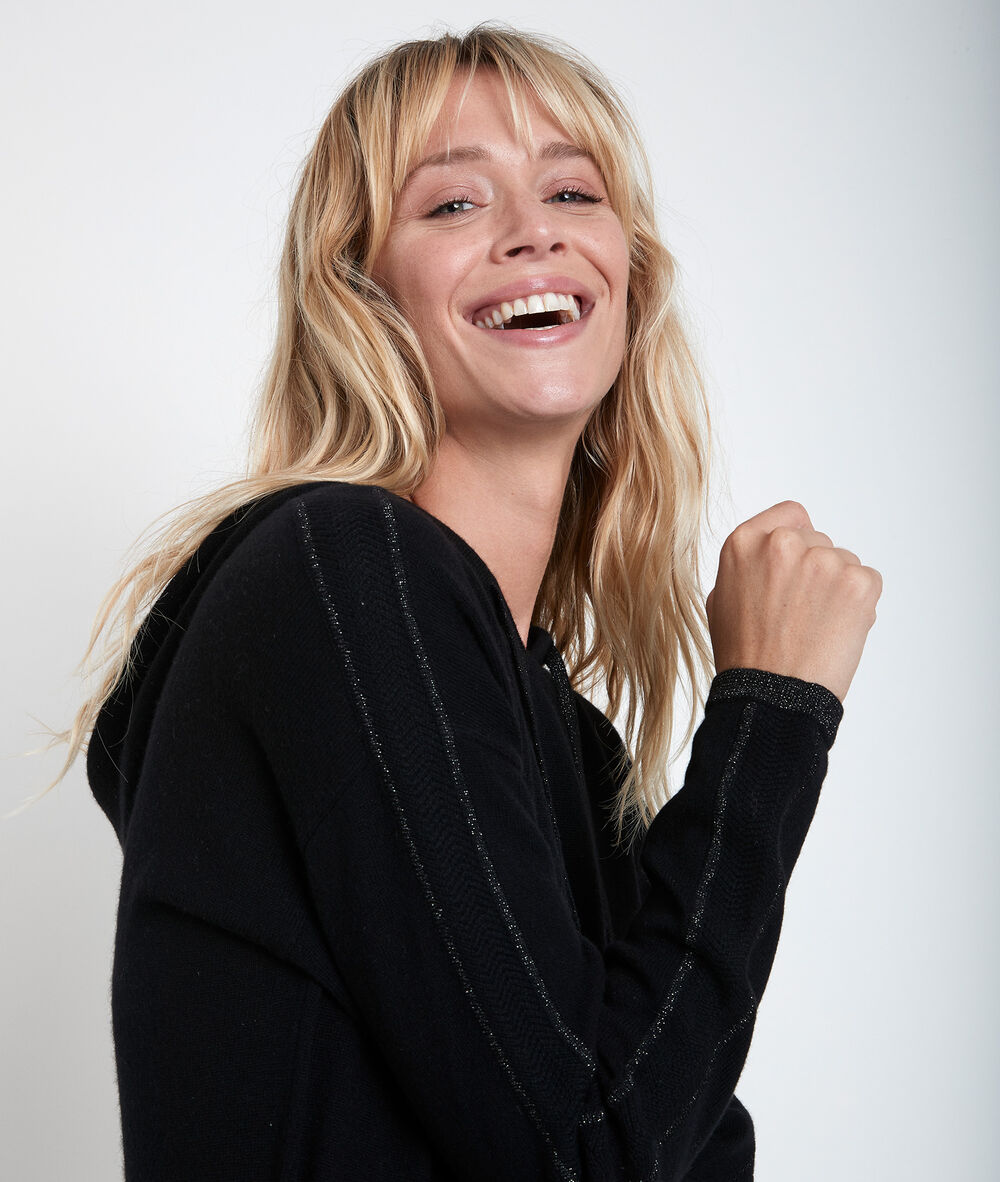 Rituel hooded cashmere dress noir.