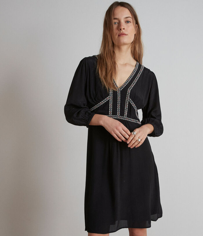 Gilian black embroidered short dress PhotoZ | 1-2-3