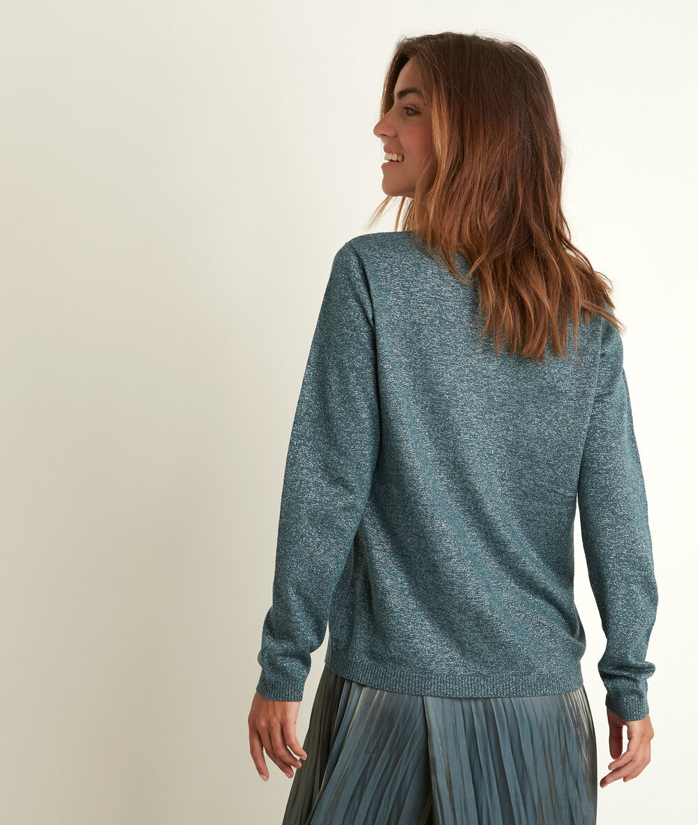 Ryo sparkly, lightweight pullover lichen.