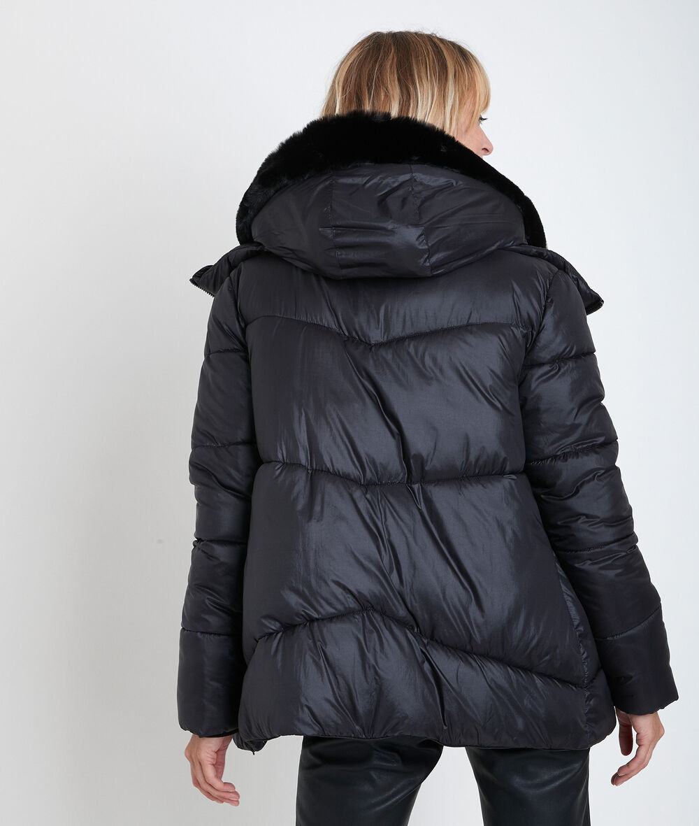 Baiko down jacket with fake fur noir.