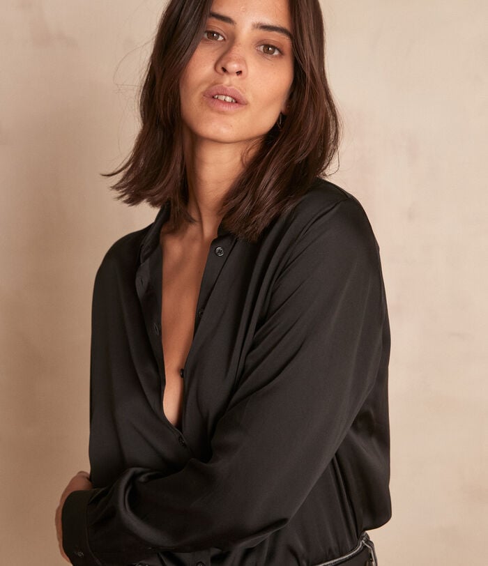 CARLA black satin-look flowing blouse 