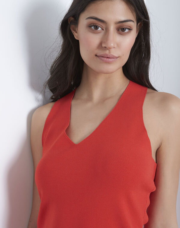 Aloe red fine-knit vest top geranium.