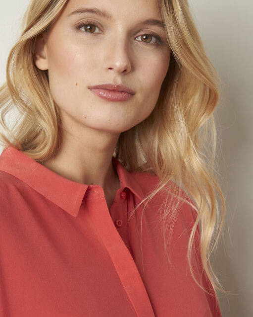 Vania coral flared silk blouse raspberry.