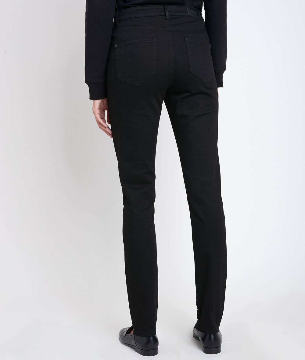 Suzy, the iconic black slim-fit jeans black.
