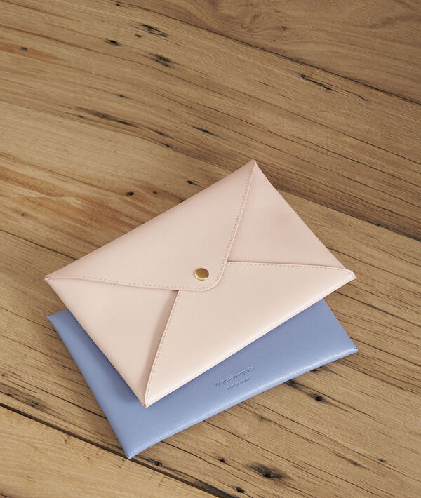 Shibuya pale pink recycled leather envelope clutch | 1-2-3 Shibuya pale pink recycled leather envelope clutch PhotoZ | 1-2-3