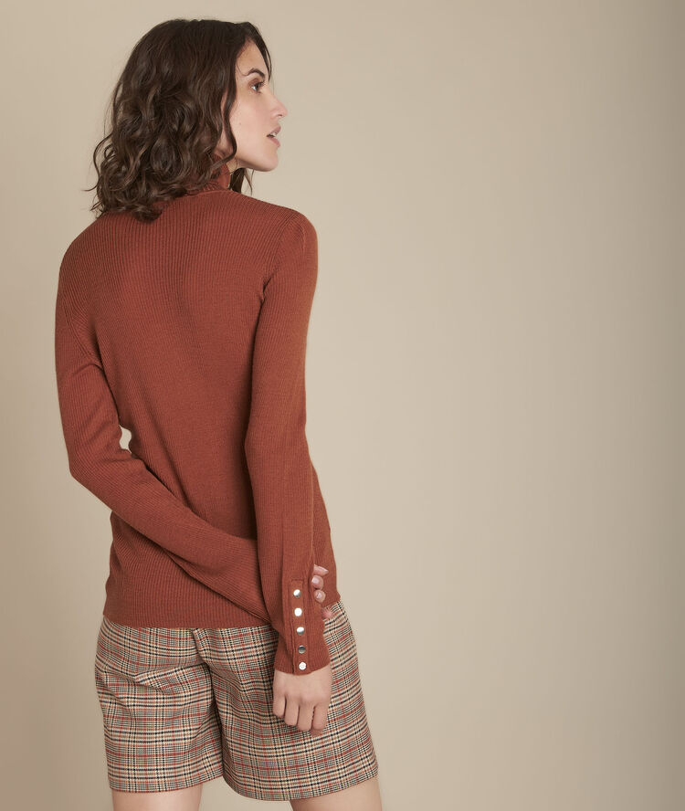 Florale mahogany ribbed roll-neck pullover caramel.