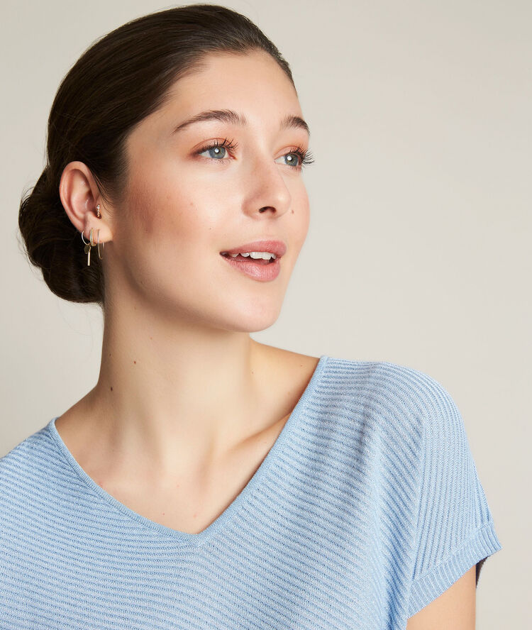 Deria sky blue pullover cloud.