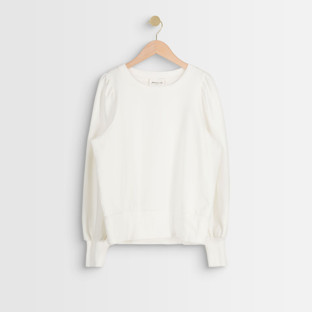 Ivao cream sweater with shoulder pads creme.