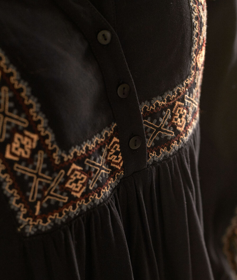 Haelle black embroidered short dress PhotoZ | 1-2-3