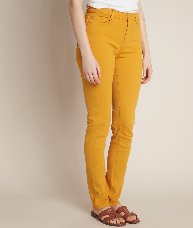 Suzy, the iconic slim-fit ochre jeans  chalk.